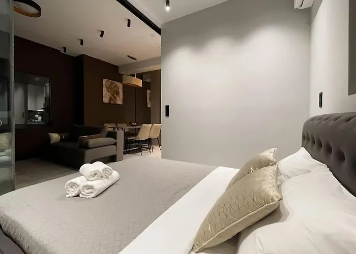 Lucky Central Home #22 Vipgreece